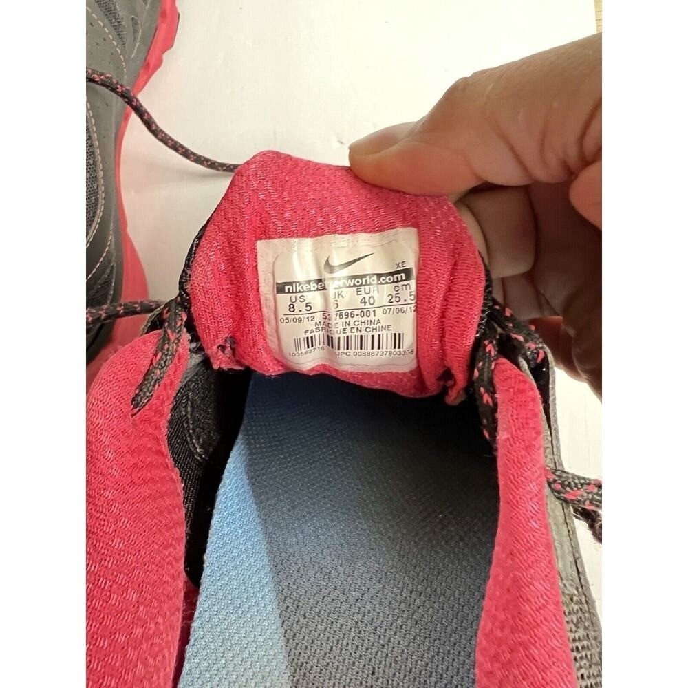Nike Flex Train Athletic Running Shoes Women's US 8.5 Black Pink White - Picture 2 of 7